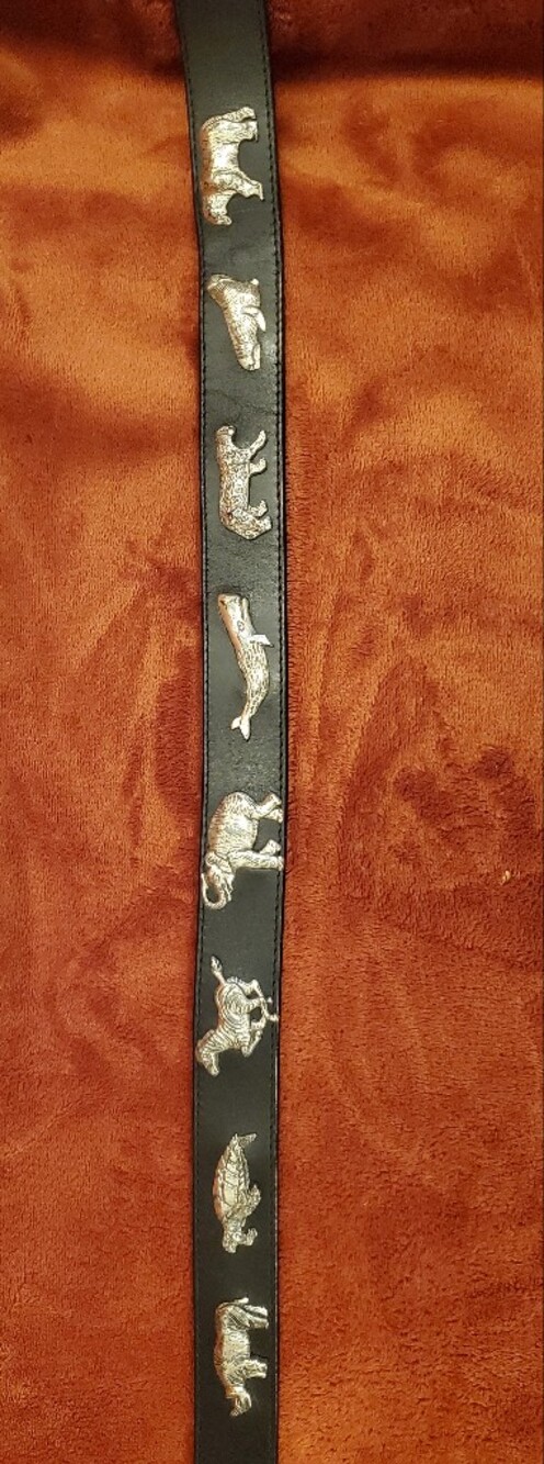 VINTAGE BLACK LEATHER ANTIQUE-LIKE SILVER METAL ANIMAL PORTRAITS - Picture 3 of 6